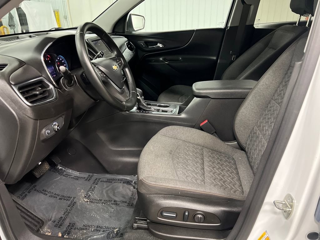2023 Chevrolet Equinox LT - Photo 13