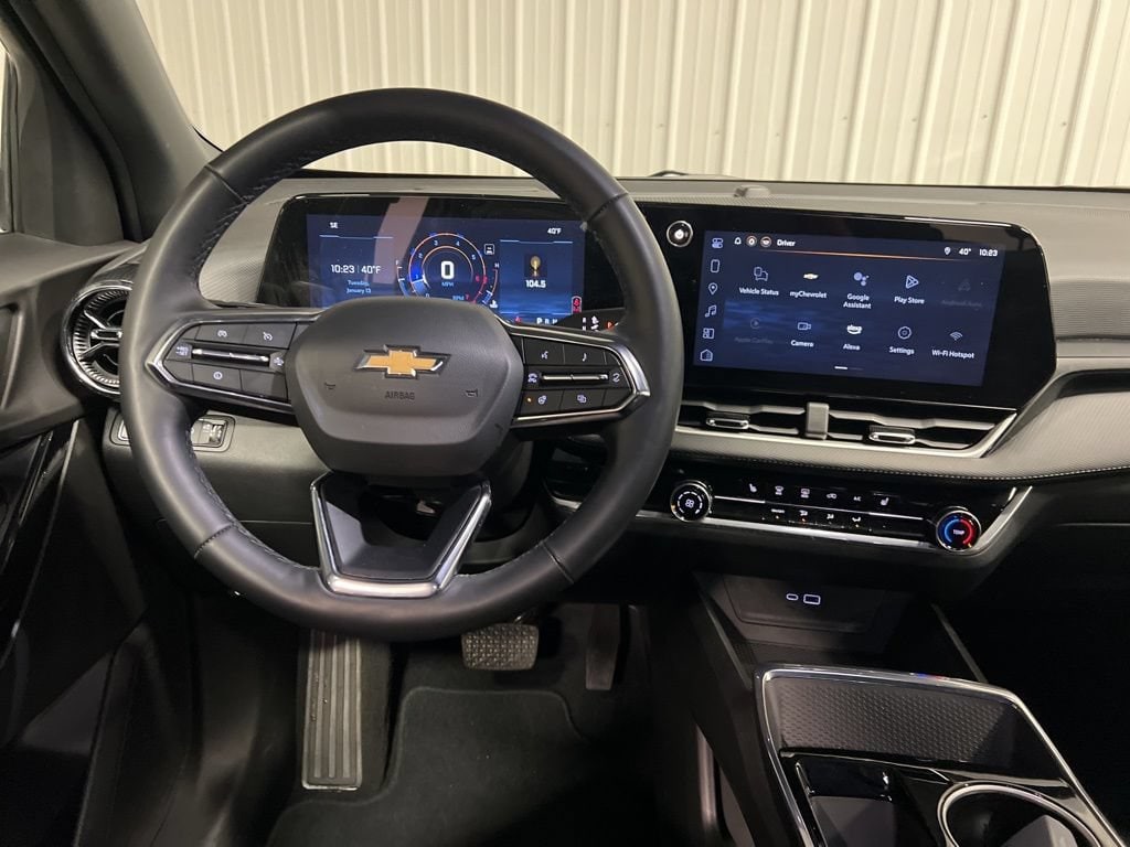 2025 Chevrolet Equinox LT - Photo 12