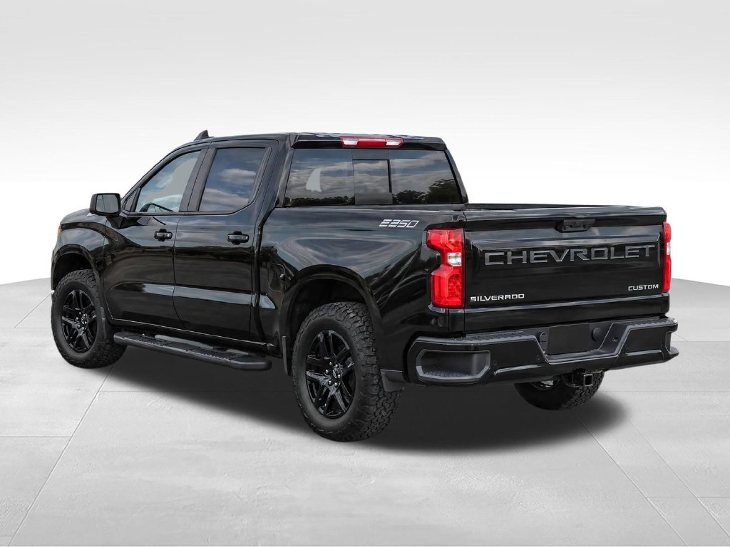 New 2026 Chevrolet Silverado 1500 Custom Truck
