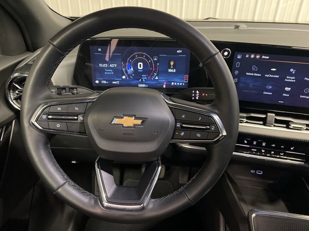 2025 Chevrolet Equinox LT - Photo 13