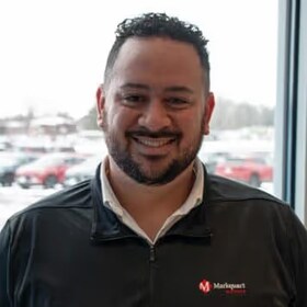 Staff member JON ZAYAS from ID_4cfefb