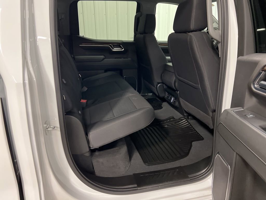 2024 GMC Sierra 1500 Elevation - Photo 11