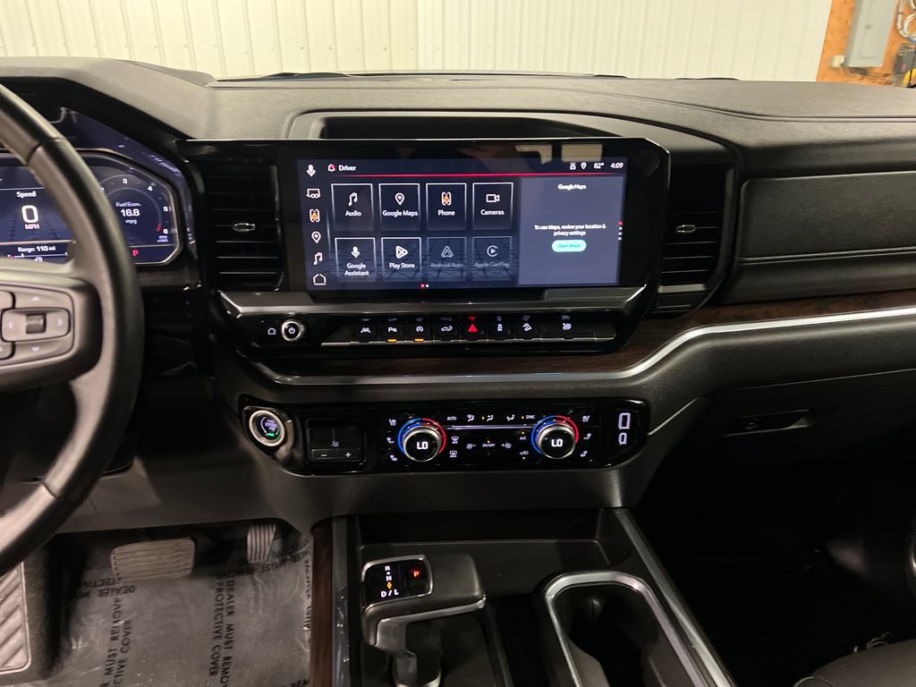 2024 GMC Sierra 1500 SLT - Photo 23