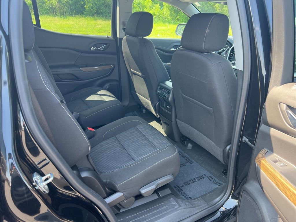 2023 GMC Acadia SLE - Photo 11