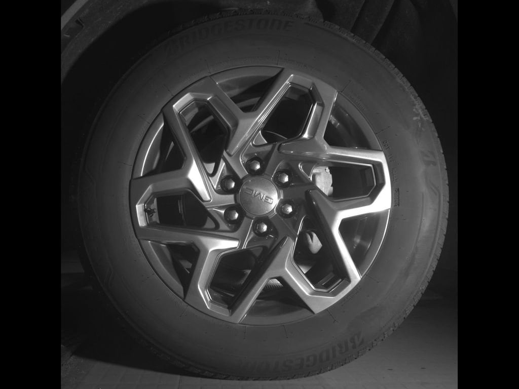 2024 GMC Sierra 1500 SLT - Photo 9