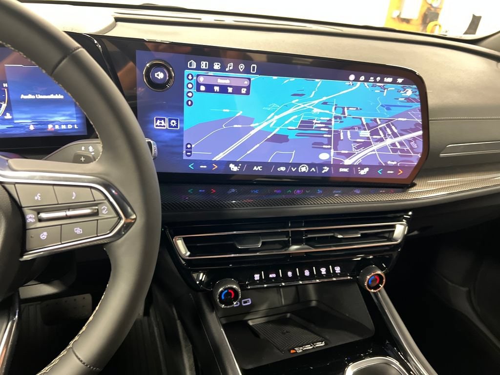2027 Chevrolet Traverse Z71 - Photo 22