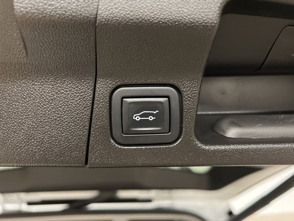 2023 GMC Acadia SLE - Photo 8