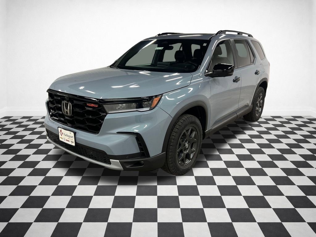 Used 2025 Honda Pilot TrailSport SUV