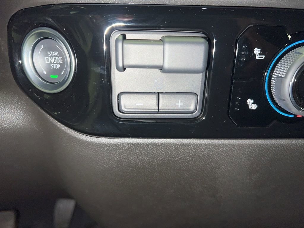 2025 Chevrolet Silverado 1500 LT - Photo 19