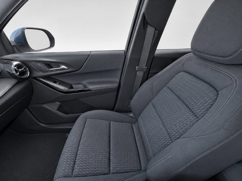 2026 Chevrolet Equinox LT - Photo 19