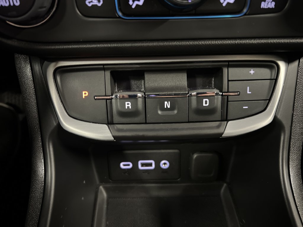 2023 GMC Terrain SLE - Photo 25