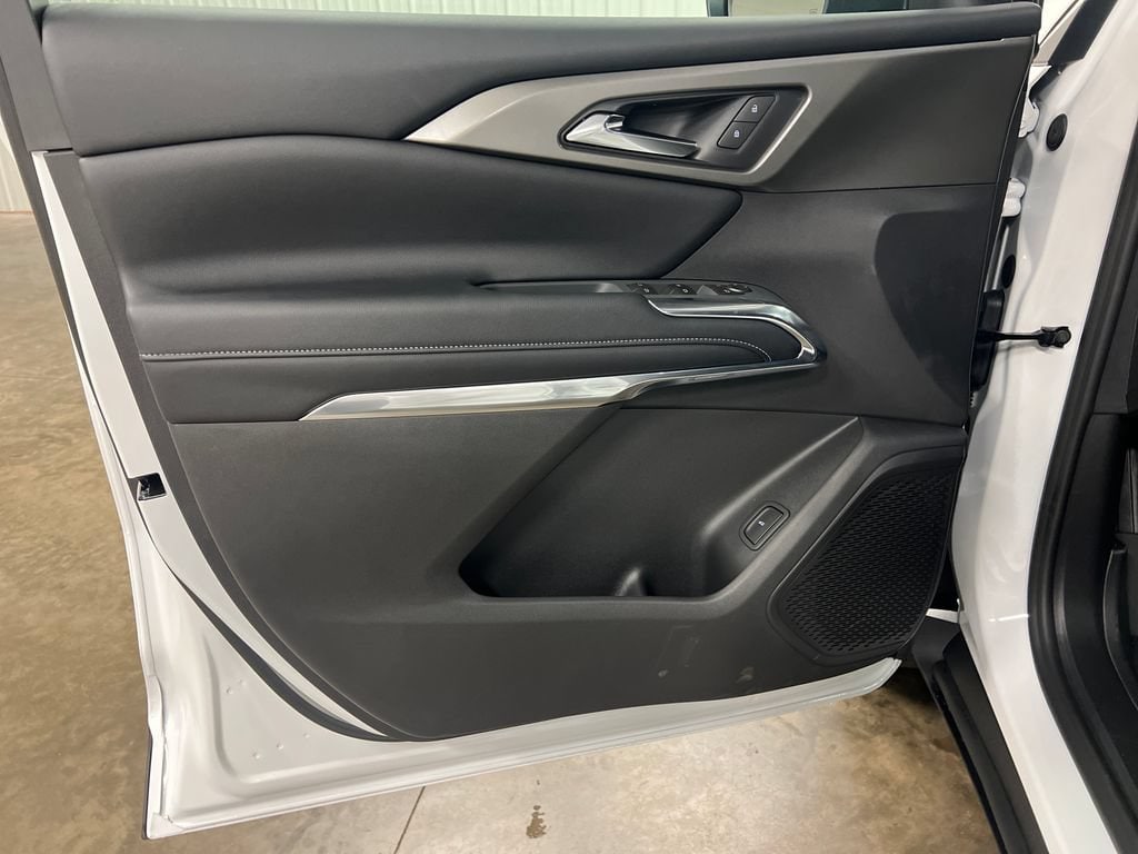 2026 Chevrolet Traverse LT - Photo 15