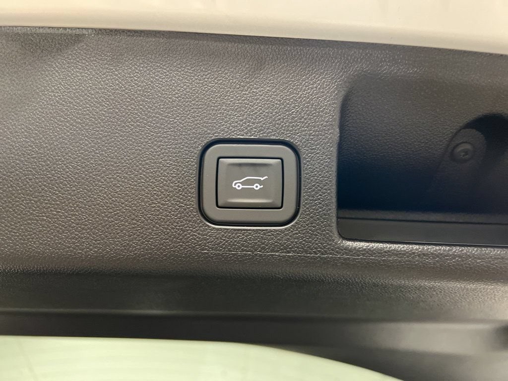 2026 Chevrolet Equinox EV 2LT - Photo 11