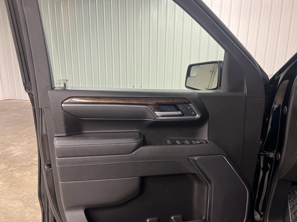 2025 GMC Sierra 1500 Elevation - Photo 13