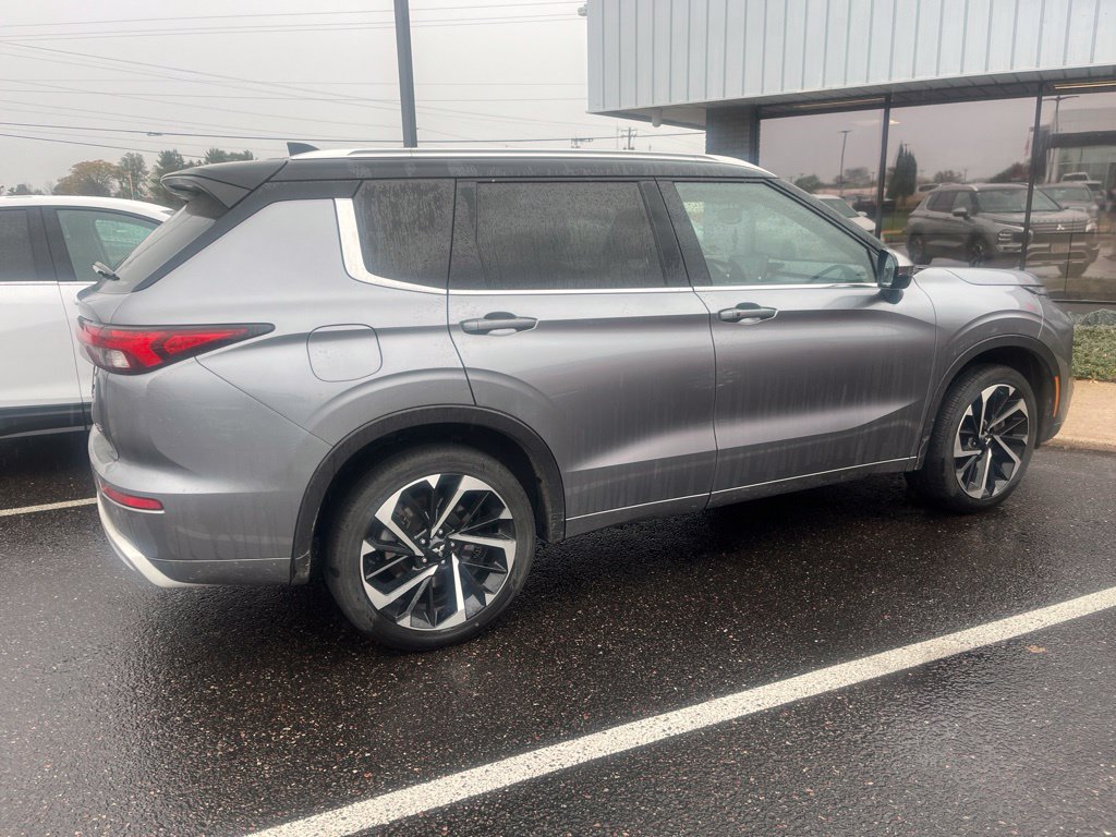 Used 2024 Mitsubishi Outlander SEL