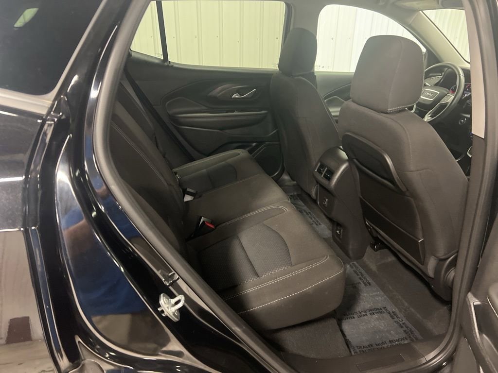 2023 GMC Terrain SLE - Photo 11