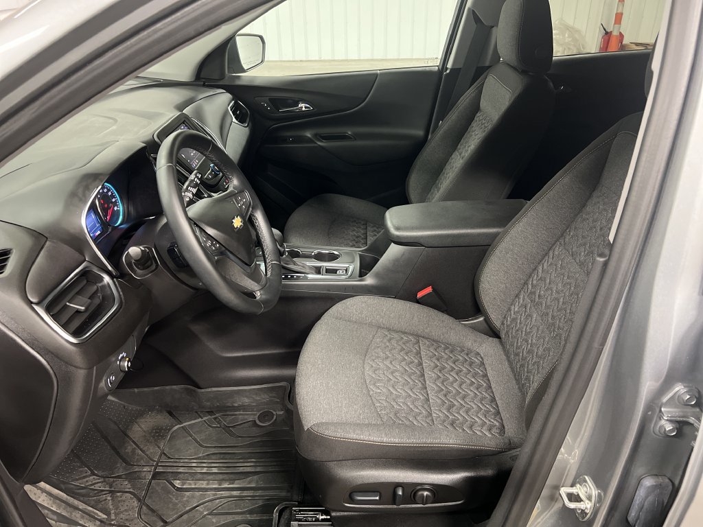 2024 Chevrolet Equinox LT - Photo 13