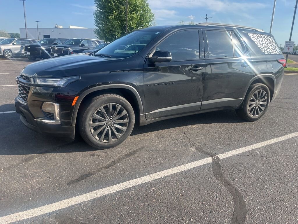 Used 2023 Chevrolet Traverse RS SUV