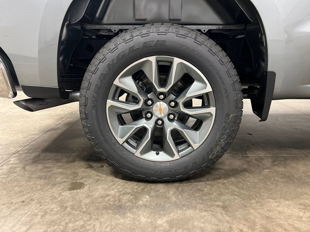 2026 Chevrolet Silverado 1500 LT - Photo 9