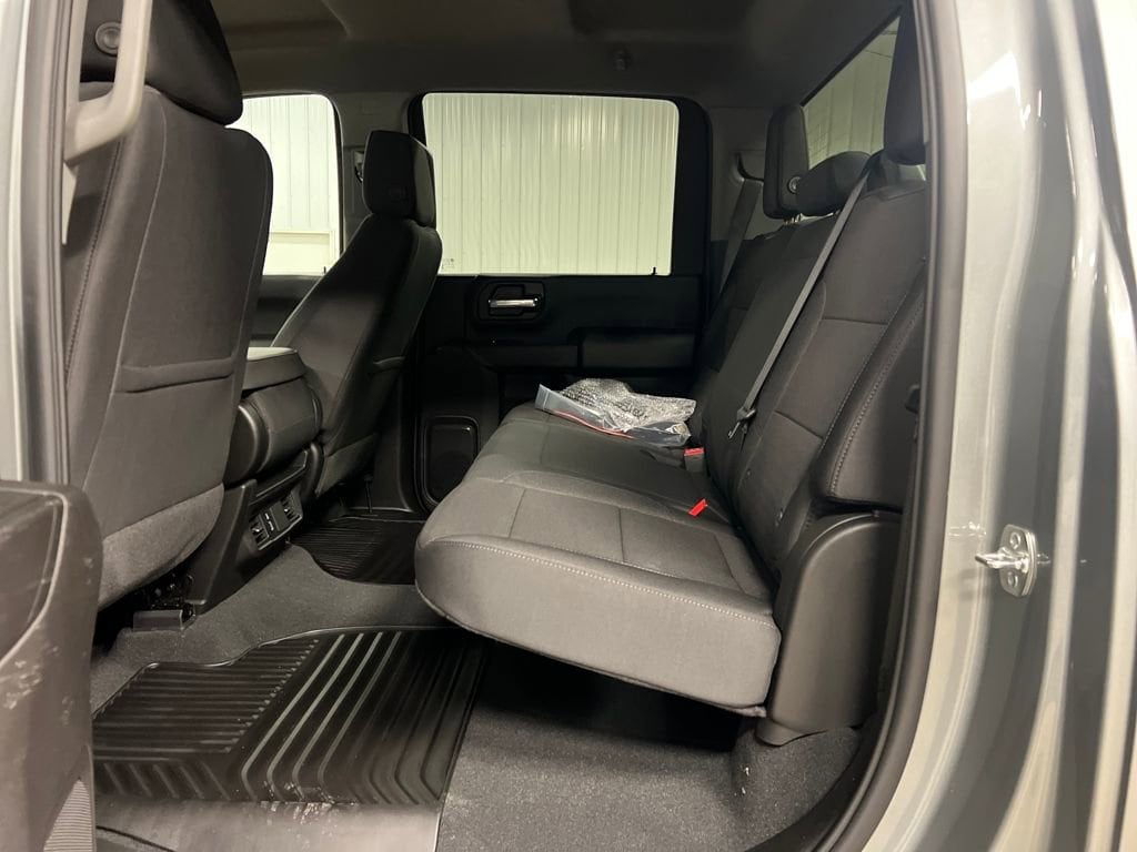 2026 Chevrolet Silverado 2500 HD Custom - Photo 13