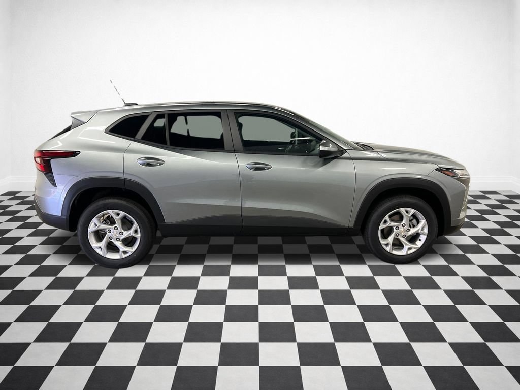 2026 Chevrolet Trax LS - Photo 2