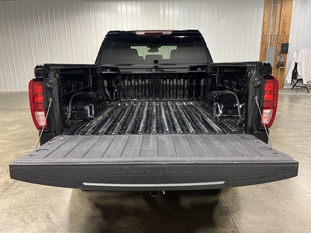 2025 GMC Sierra 1500 Elevation - Photo 11