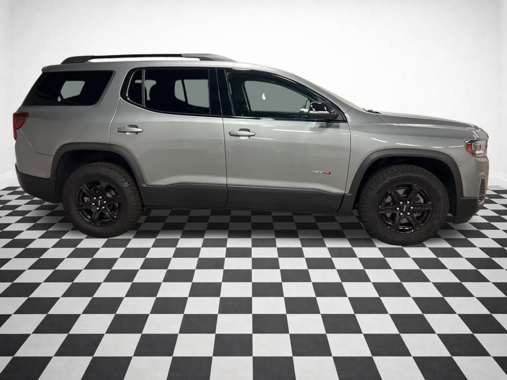 2023 GMC Acadia AT4 - Photo 2