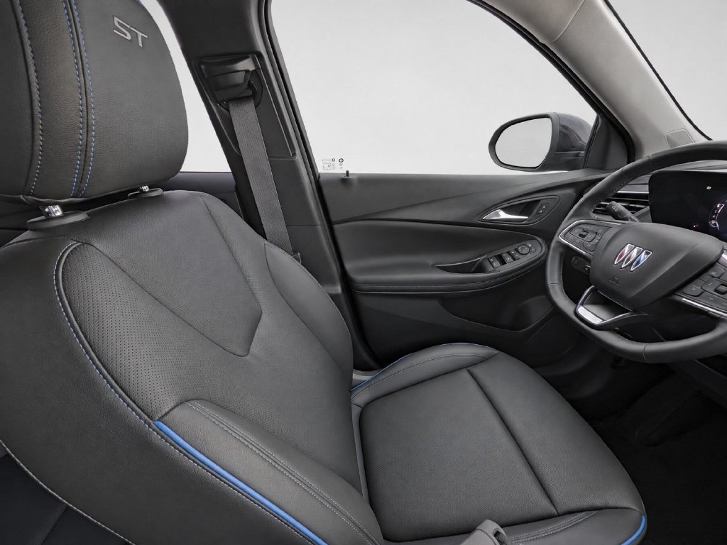 2025 Buick Encore GX Sport Touring - Photo 14