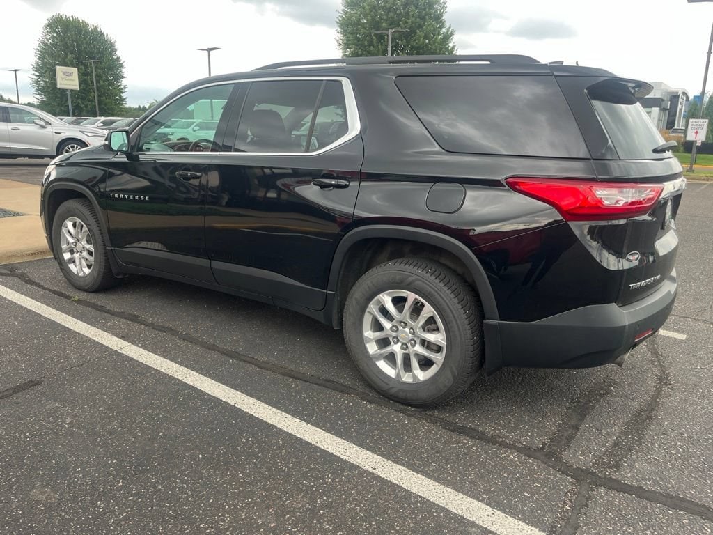 Used 2021 Chevrolet Traverse LT Cloth SUV