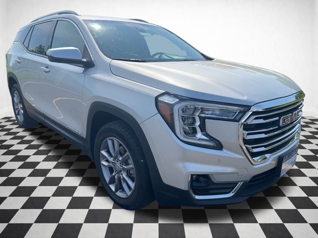 Used 2022 GMC Terrain SLT SUV