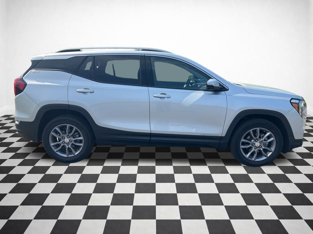 Used 2022 GMC Terrain SLT SUV