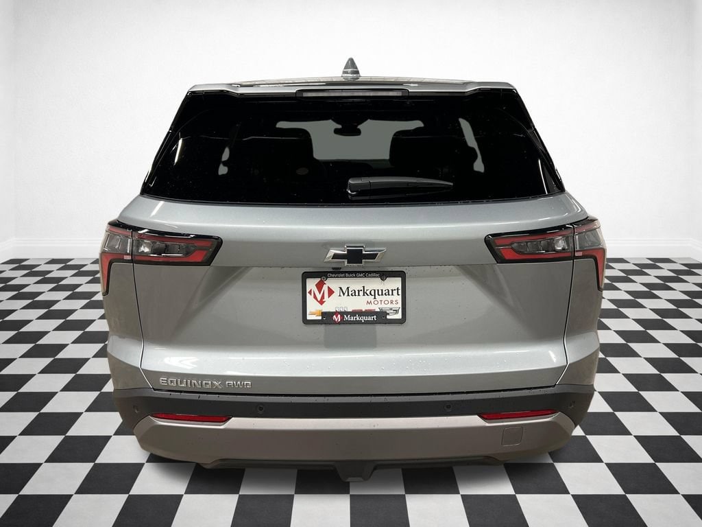 2027 Chevrolet Equinox LT - Photo 13