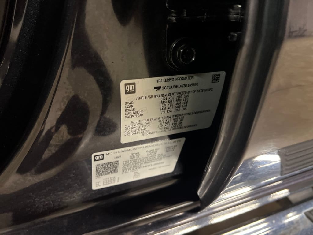 2024 GMC Sierra 1500 SLT - Photo 27