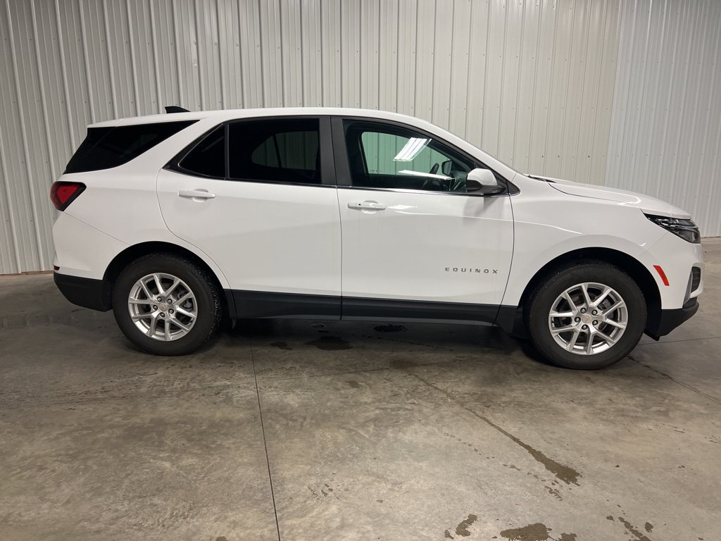 2024 Chevrolet Equinox LT - Photo 4