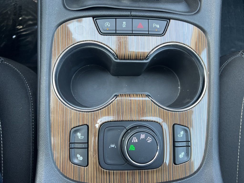 2023 GMC Acadia SLE - Photo 19