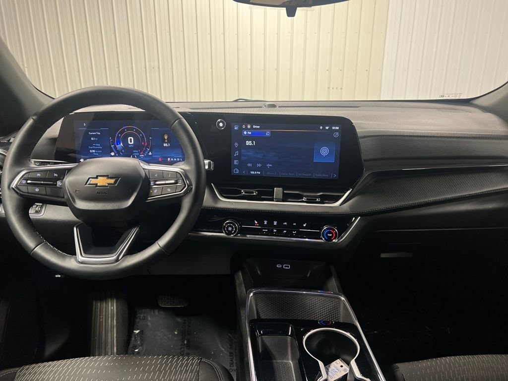 2025 Chevrolet Equinox LT - Photo 17