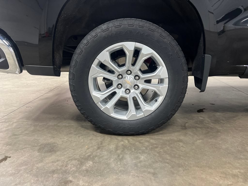 2023 Chevrolet Silverado 1500 LTZ - Photo 10
