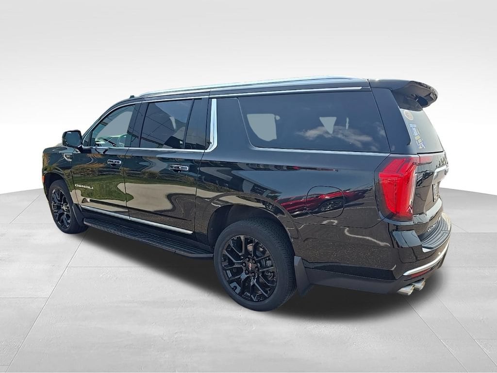 Used 2022 GMC Yukon XL Denali SUV