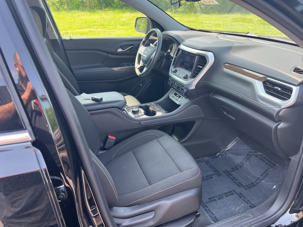 2023 GMC Acadia SLE - Photo 9