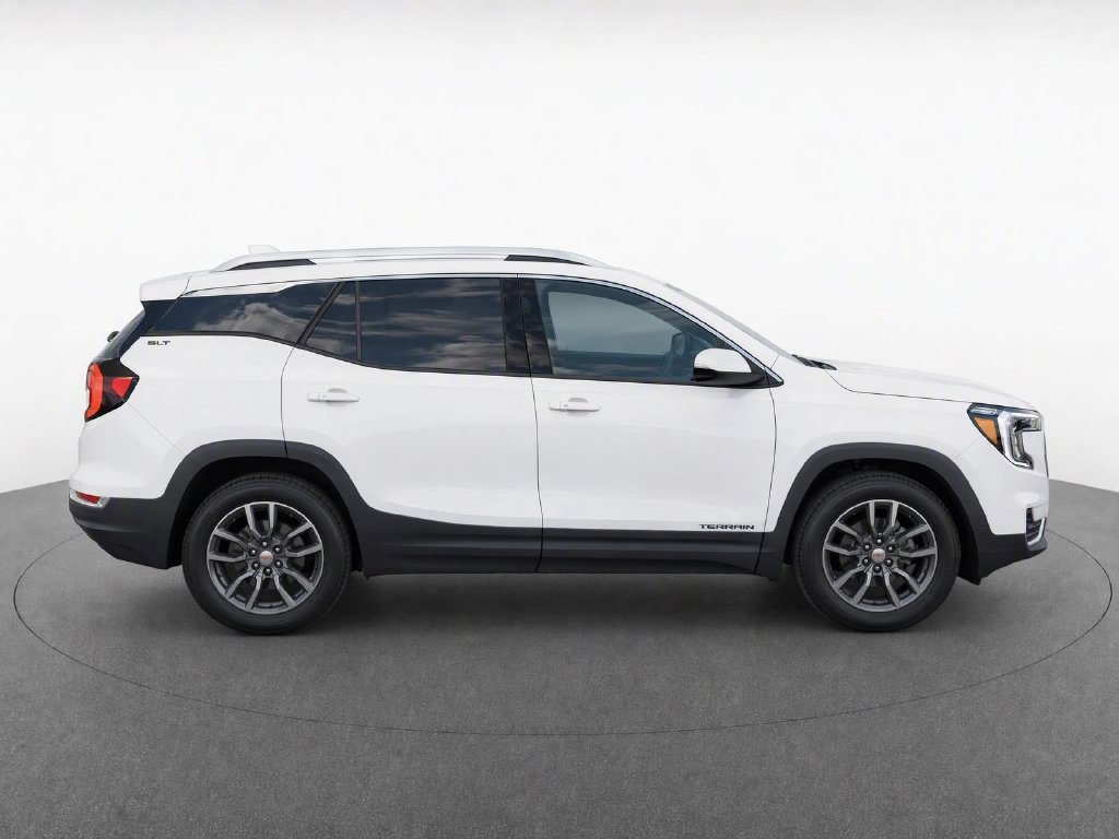 2024 GMC Terrain SLT - Photo 9