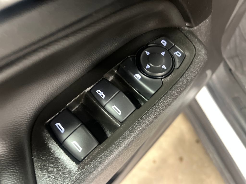 2024 Chevrolet Equinox LT - Photo 16