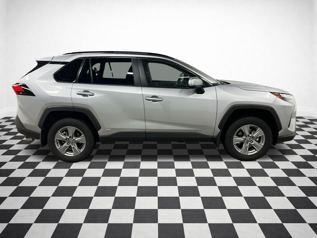 Used 2025 Toyota RAV4 Hybrid XLE SUV