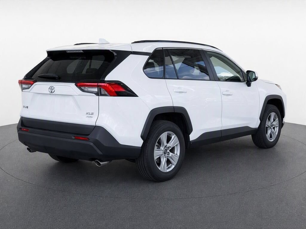 Used 2020 Toyota RAV4 XLE SUV
