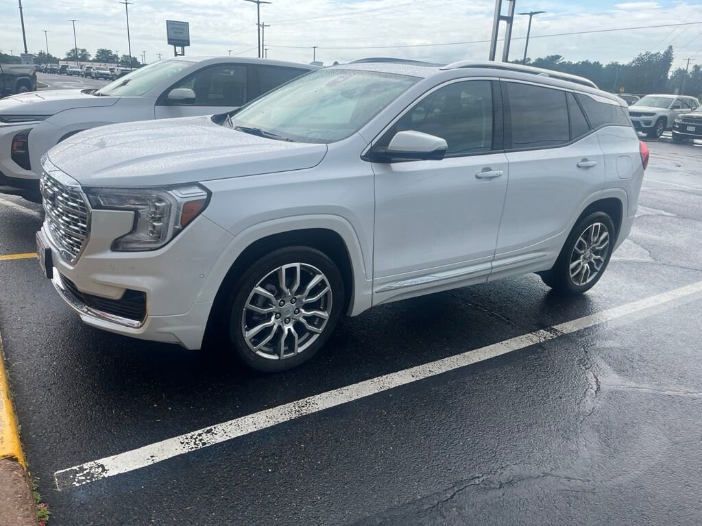 Used 2024 GMC Terrain Denali SUV