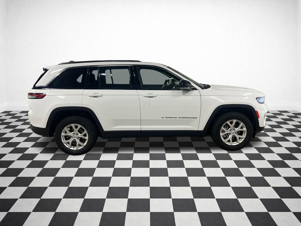 Used 2023 Jeep Grand Cherokee Limited 4x4 SUV