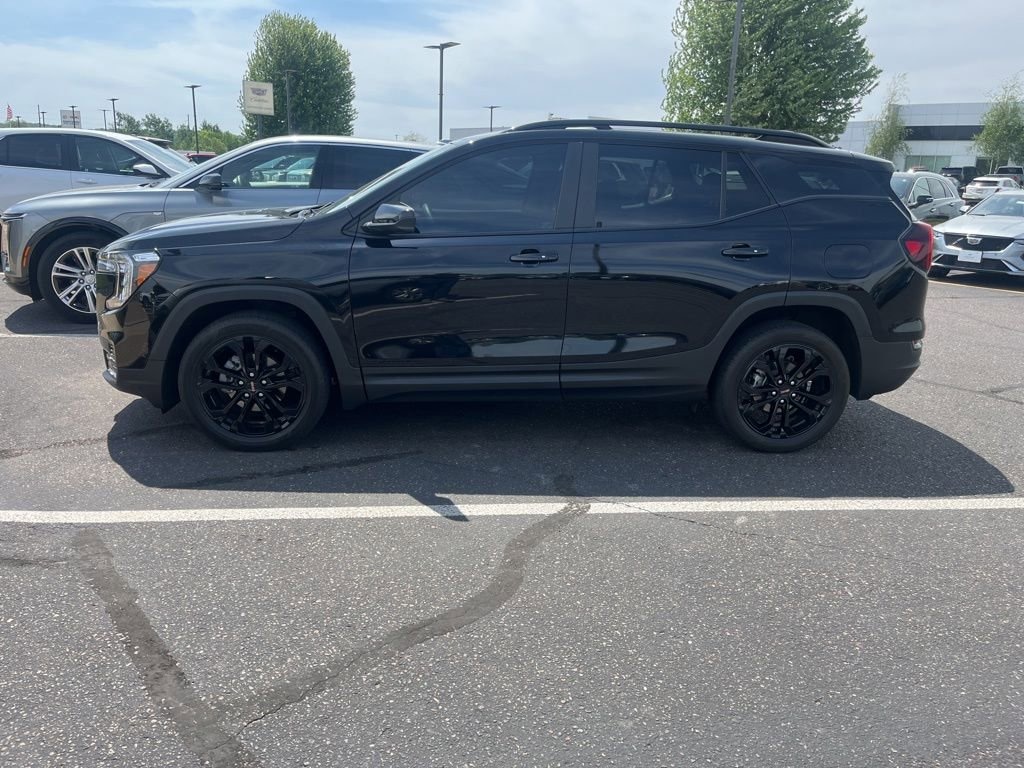 Used 2022 GMC Terrain SLE SUV