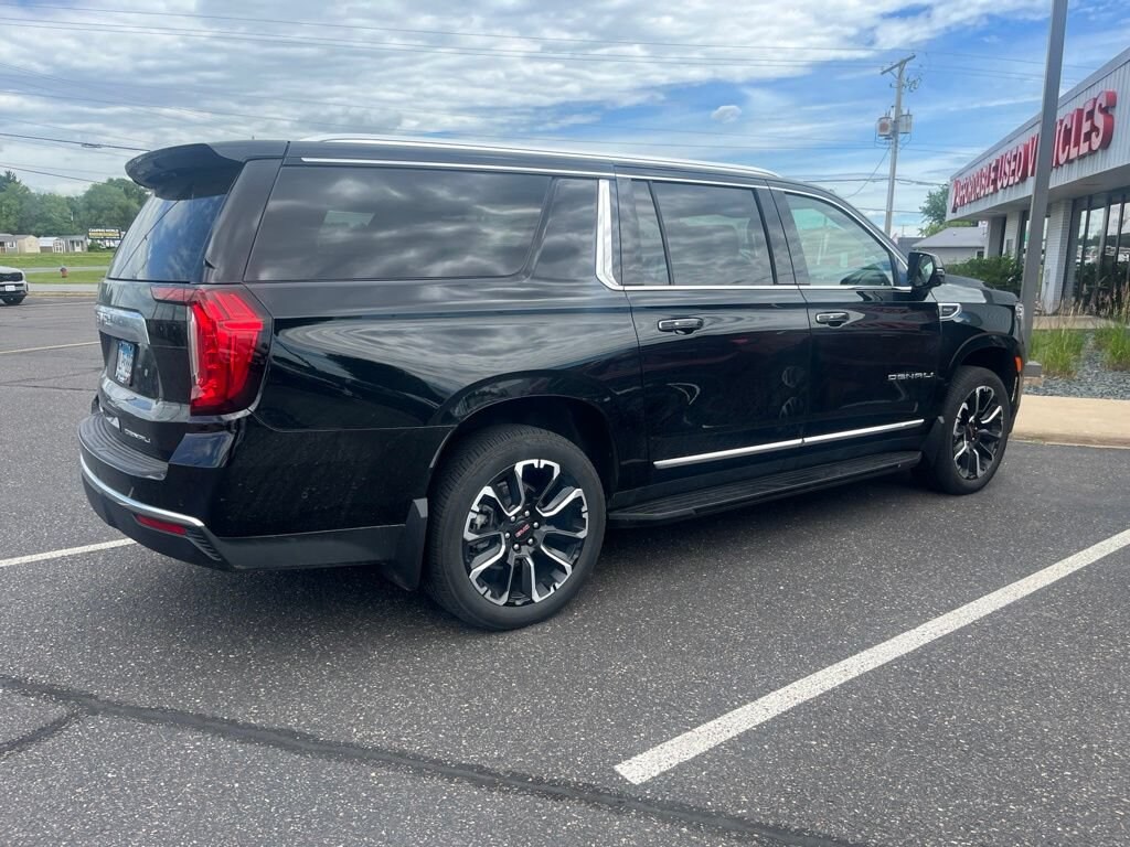 Used 2023 GMC Yukon XL Denali SUV