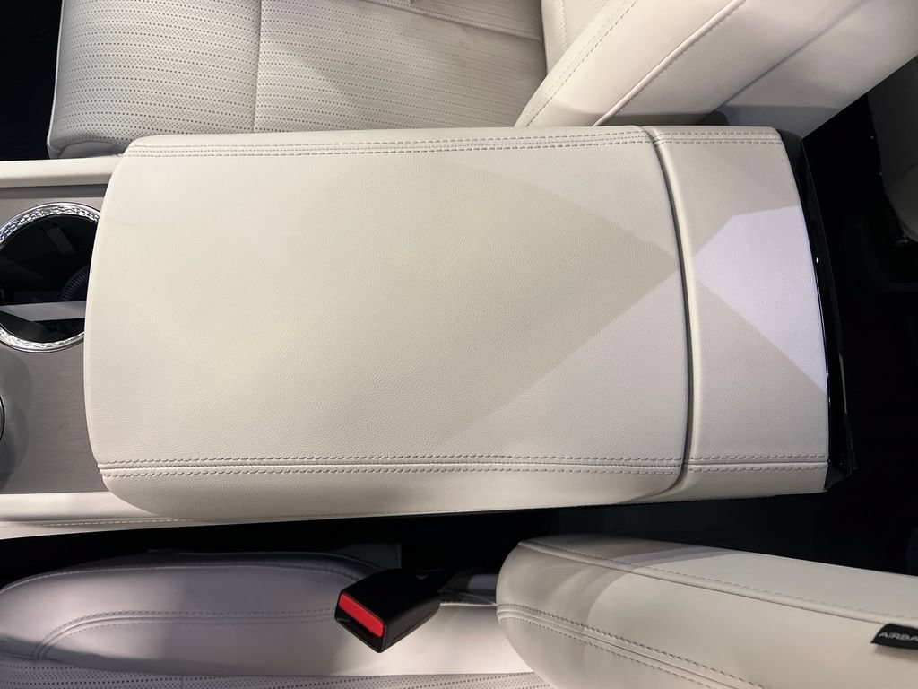 2027 Cadillac VISTIQ Sport - Photo 27