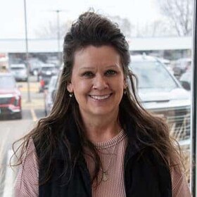 Staff member KELLY MUELLER from ID_048e05