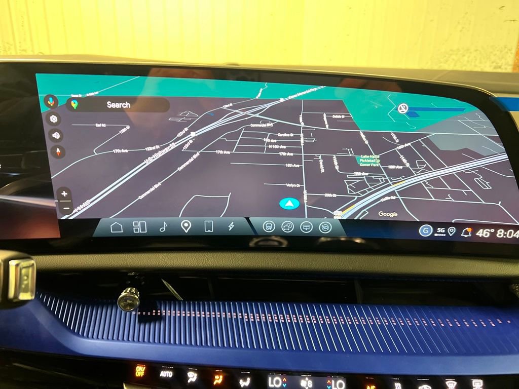 2026 Cadillac OPTIQ V-Series - Photo 23